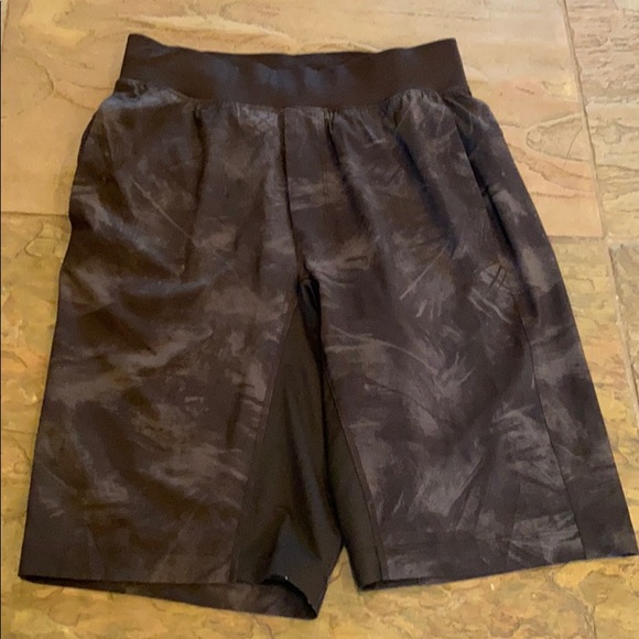 lululemon athletica Other - Men’s lululemon shorts